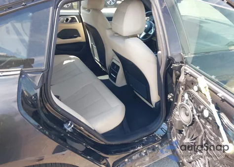 2024 BMW I4 Edrive35 из США, поврежденный, VIN WBY43AW06RFR95835